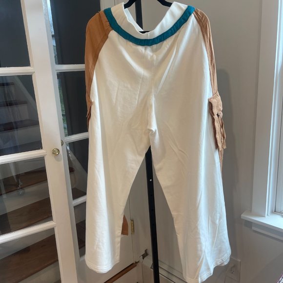 Free People  Movement Playoff Colorblock Wide Leg Cargo Pockets Ivory Size M - Picture 7 of 10